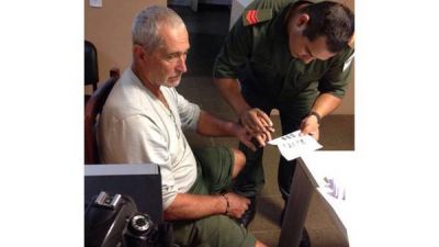 El abogado de L�zaro B�ez fue expulsado de Paraguay y ya lo trasladan a Buenos Aires