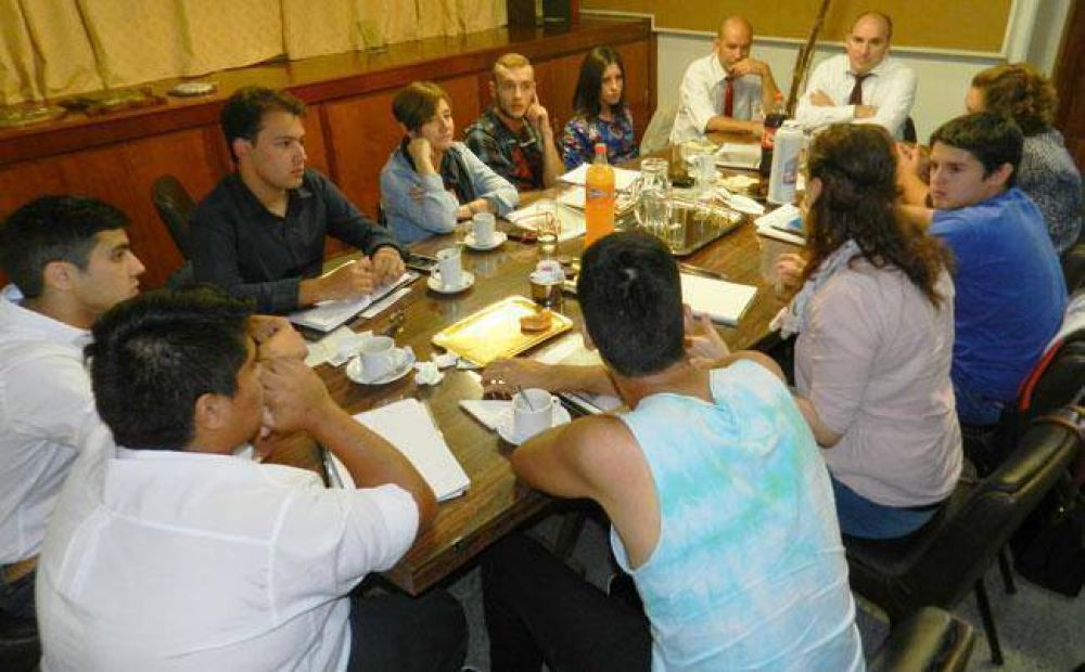 Desmantelan programas del Estado: �la situaci�n social empeora gravemente�