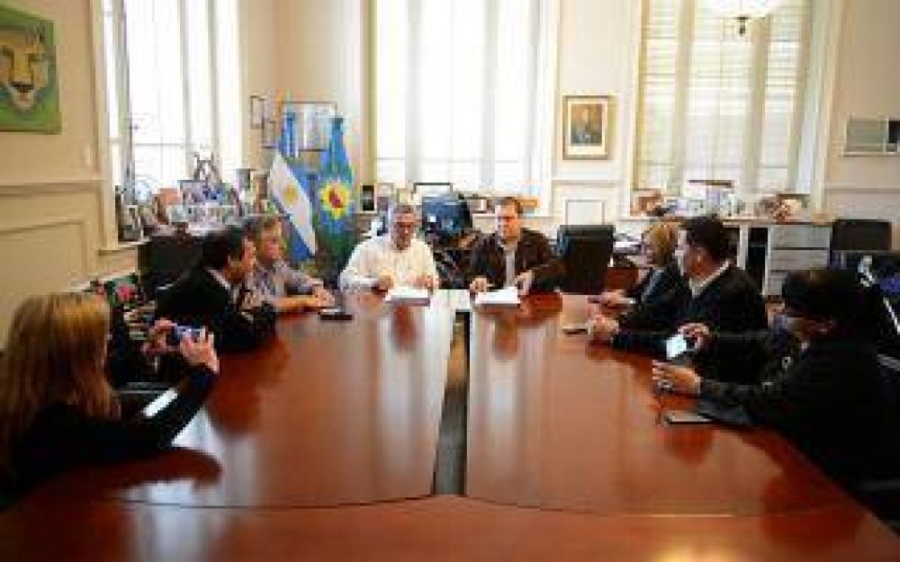Zamora anunci� aumento salarial para municipales de Tigre