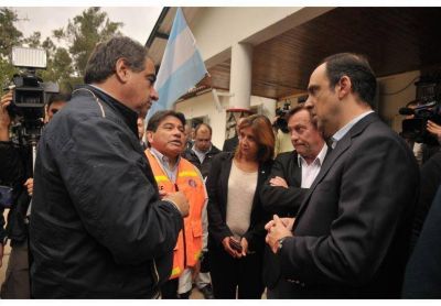 El ministro de Defensa recorri� gran parte de Santa Fe