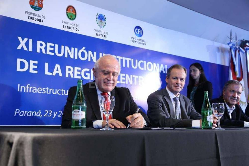 Lifschitz, en nombre de la Regi�n Centro, pidi� una audiencia al presidente Macri