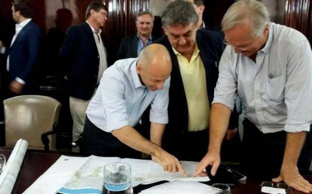 AySA �formaliz� la intenci�n de hacerse cargo de las redes de agua y cloacas