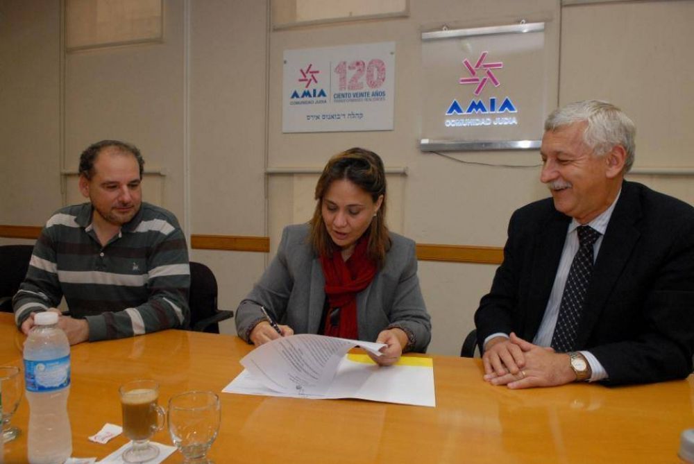 AMIA y el Consejo Nacional de Coordinacin de Polticas Sociales firmaron un acuerdo de cooperacin