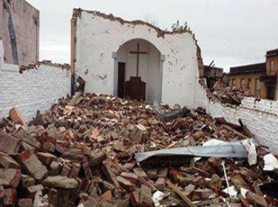 Templo evang�lico queda destruido por tornado en Uruguay