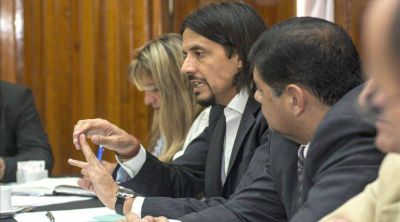 El Gobierno emitir� bonos por 250 millones de d�lares