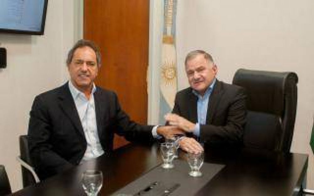 Pereyra recibi� a Scioli en Florencio Varela