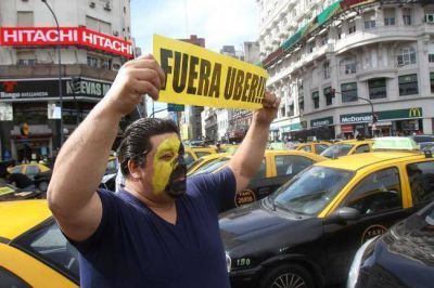 No pueden bloquear Uber sin orden de un juez