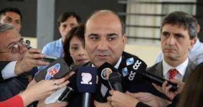 Manzur viaja a EEUU para disertar sobre econom�as regionales