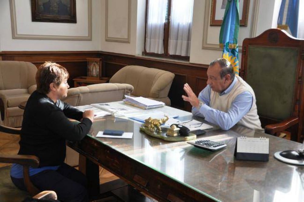 S�nchez se reuni� con referentes de entidades civiles y religiosas