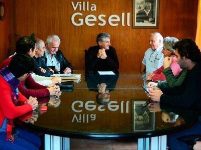 Acuerdo con los agrimensores locales para la obra p�blica y privada