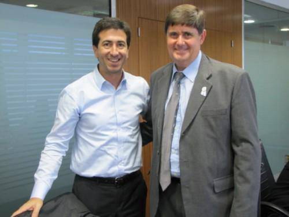 Gargaglione consigui� la confirmaci�n de Cenz�n para obras significativas
