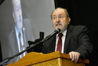 Verna le dijo a Altolaguirre que use un plazo fijo y las regal�as petroleras