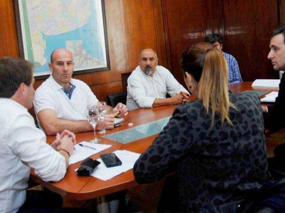 Molina promete erradicar basurales