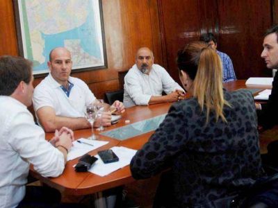 Molina promete erradicar basurales