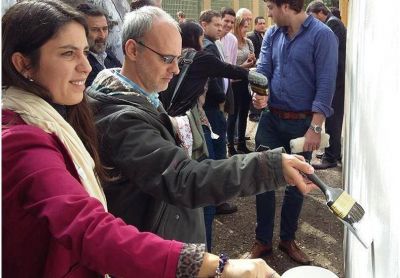 Acto en repudio a las pintadas antisemitas