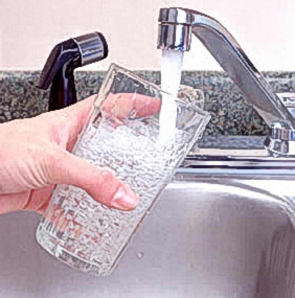 In�s Garc�a advirti� sobre la contaminaci�n con materia fecal del agua de Bol�var