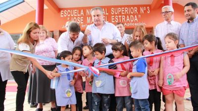 Passalacqua particip� de Congreso sindical docente en Capiov� e inaugur� obras en Puerto Rico y Libertad
