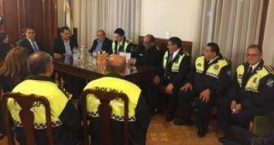 Designan a nuevos jefes en las direcciones de la Polic�a