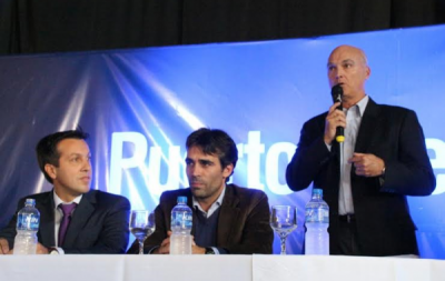 PRODUCCI�N PUSO EN FUNCIONES AL NUEVO PRESIDENTE DEL CONSORCIO DEL PUERTO DE QUEQU�N