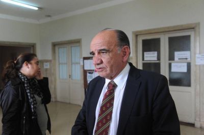 Sugieren el rechazo de una causa contra Jim�nez