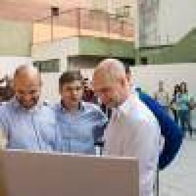 Larreta mira a Lousteau