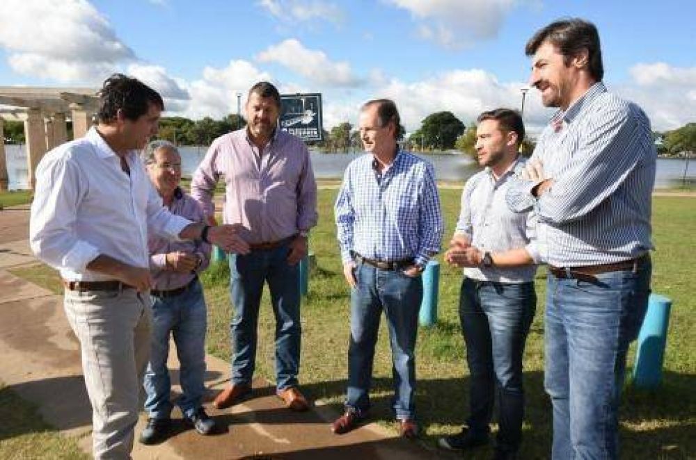 Bordet estuvo en Concordia y anunci� que el 27 de abril se abrir�n los sobres para la defensa sur 