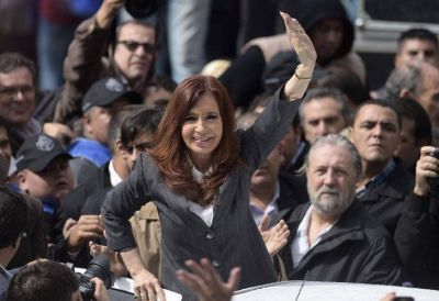 El Gobierno celebra el regreso pol�tico de Cristina