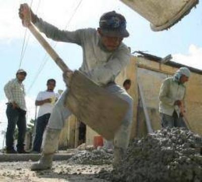 Naci�n pide �paciencia� a provincias y promete reactivar obra p�blica