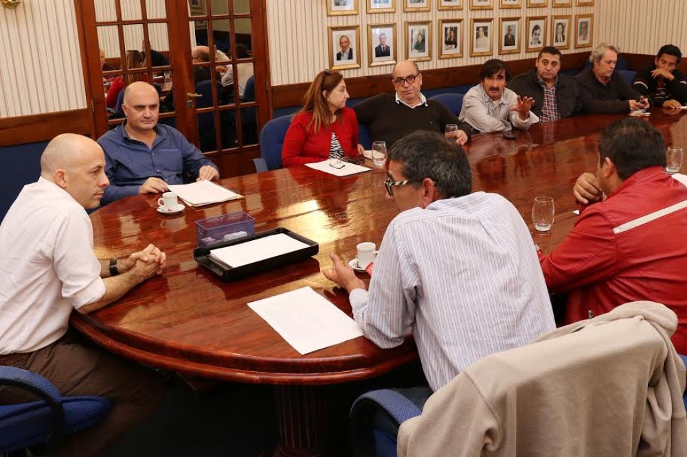 El Gobierno de Pilar desmiente privatizaciones en el sector de la Salud