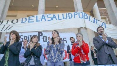 Macha, Raverta y Ripoll acompa�aron el reclamo de los trabajadores del Posadas