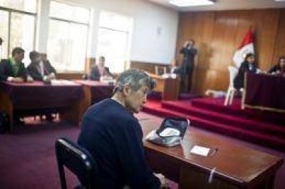 Keiko Fujimori dijo que no fue probada la responsabilidad de su padre