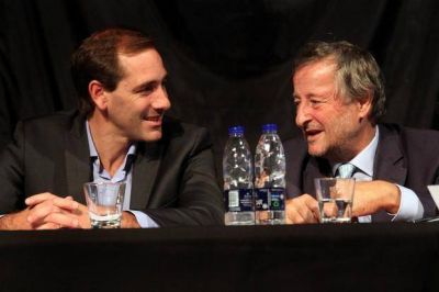 Ratazzi en La Plata: �El d�ficit y la inflaci�n son los desaf�os del gobierno en esta etapa�