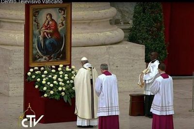 Francisco en el Regina Coeli pide liberen a los secuestrados en Siria y en el mundo