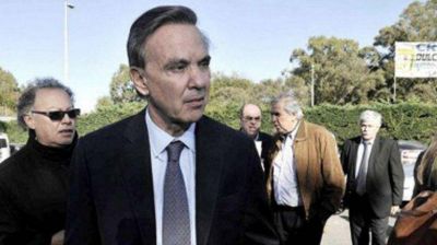 Pichetto, en el centro de la pol�mica por la ley antidespidos