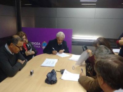 ATE cada vez m�s solo: ATSA firm� el acuerdo salarial