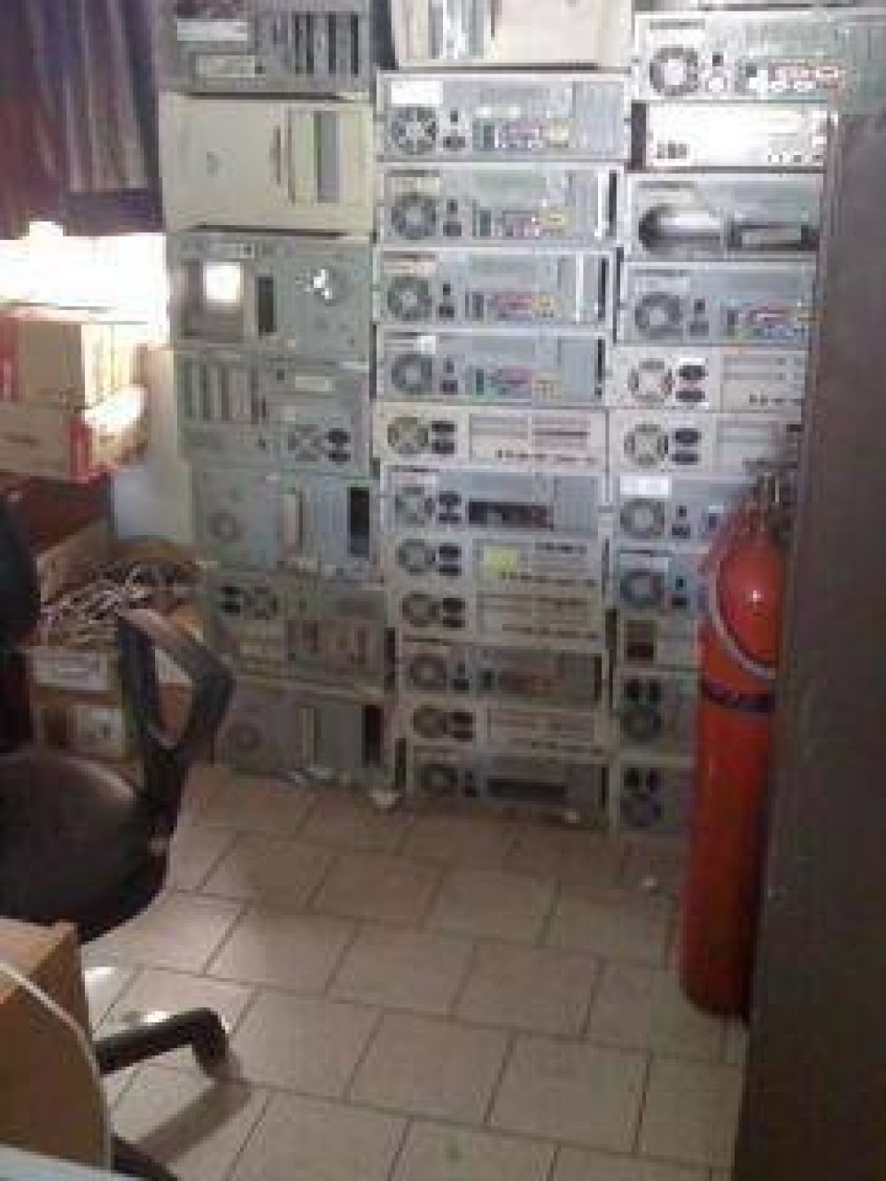 Niegan desguace de computadoras