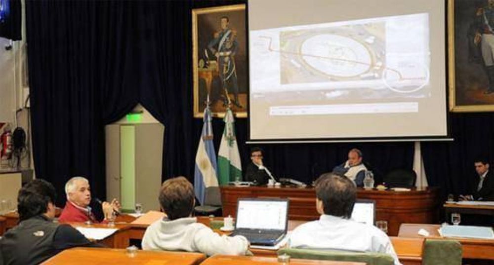 Funcionarios del Ejecutivo de San Isidro contin�an informando sobre la gesti�n 2015