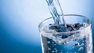 ANTE VERSIONES EN CONTRARIO SENTIDO: El agua que se provey� a la Escuela Normal no era de la laguna sino de red