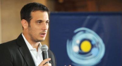 JULI�N �LVAREZ ADELANT� QUE PEDIR�N LA INTERPELACI�N DE GRINDETTI