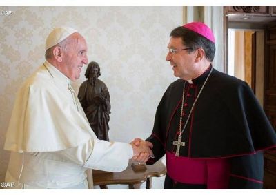 El Nuncio Apost�lico monse�or Christophe Pierre destaca la alegr�a del pueblo mexicano