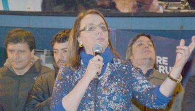 La Gobernadora suspendi� los aumentos en tarifas de luz2