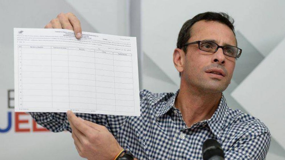 Oposici�n venezolana se lanza a recolectar firmas para el revocatorio contra Nicol�s Maduro
