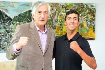 El gobernador recibi� a Claudio Echegaray