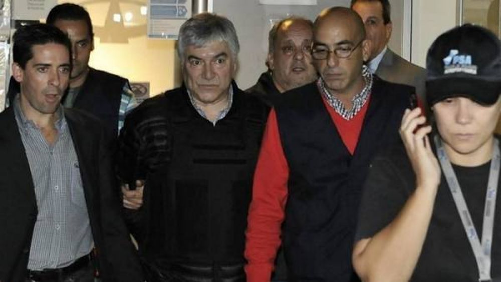 L�zaro B�ez piensa en cambiar abogados y reenfocar su defensa