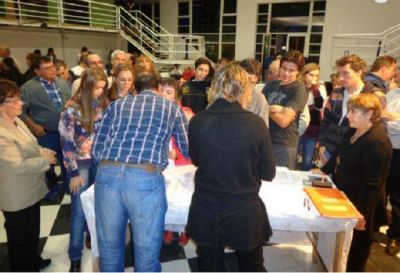 Aguardan respuestas de Provincia para escrituraci�n de viviendas