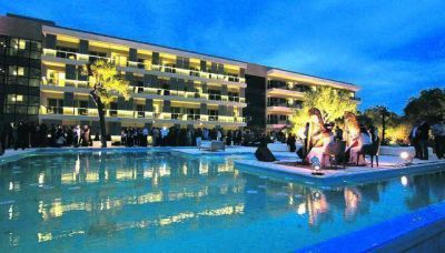 UPC defendi� el gasto de $ 336 millones en el hotel casino