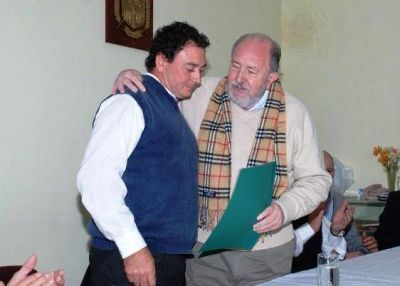 Verna entreg� cr�ditos en Parera y Luiggi