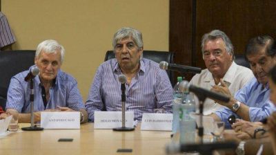 Moyano ratific� la movilizaci�n de este viernes y no descarta un paro nacional en mayo