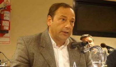 Residuos: Petruccelli pidi� conocer el proyecto de municipalizaci�n