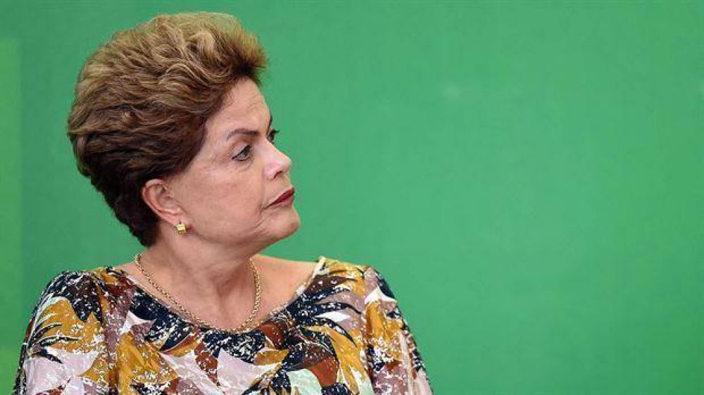 Dilma ya piensa en su salida del poder